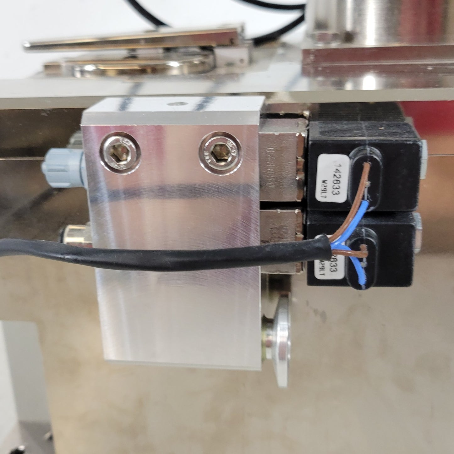Bruker Microflex Mass Spectrometer UHV Vacuum Chamber 224964.00080 237624.00009