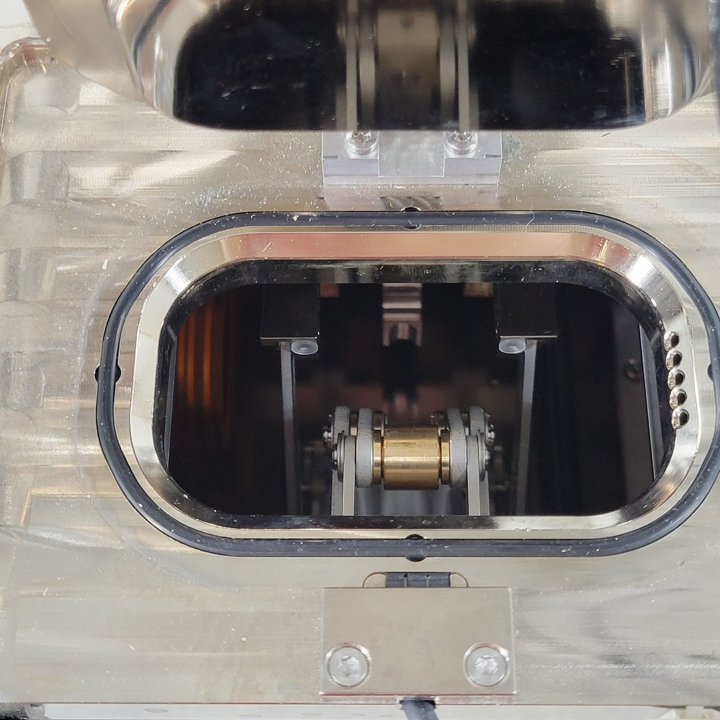 Bruker Microflex Mass Spectrometer UHV Vacuum Chamber 224964.00080 237624.00009