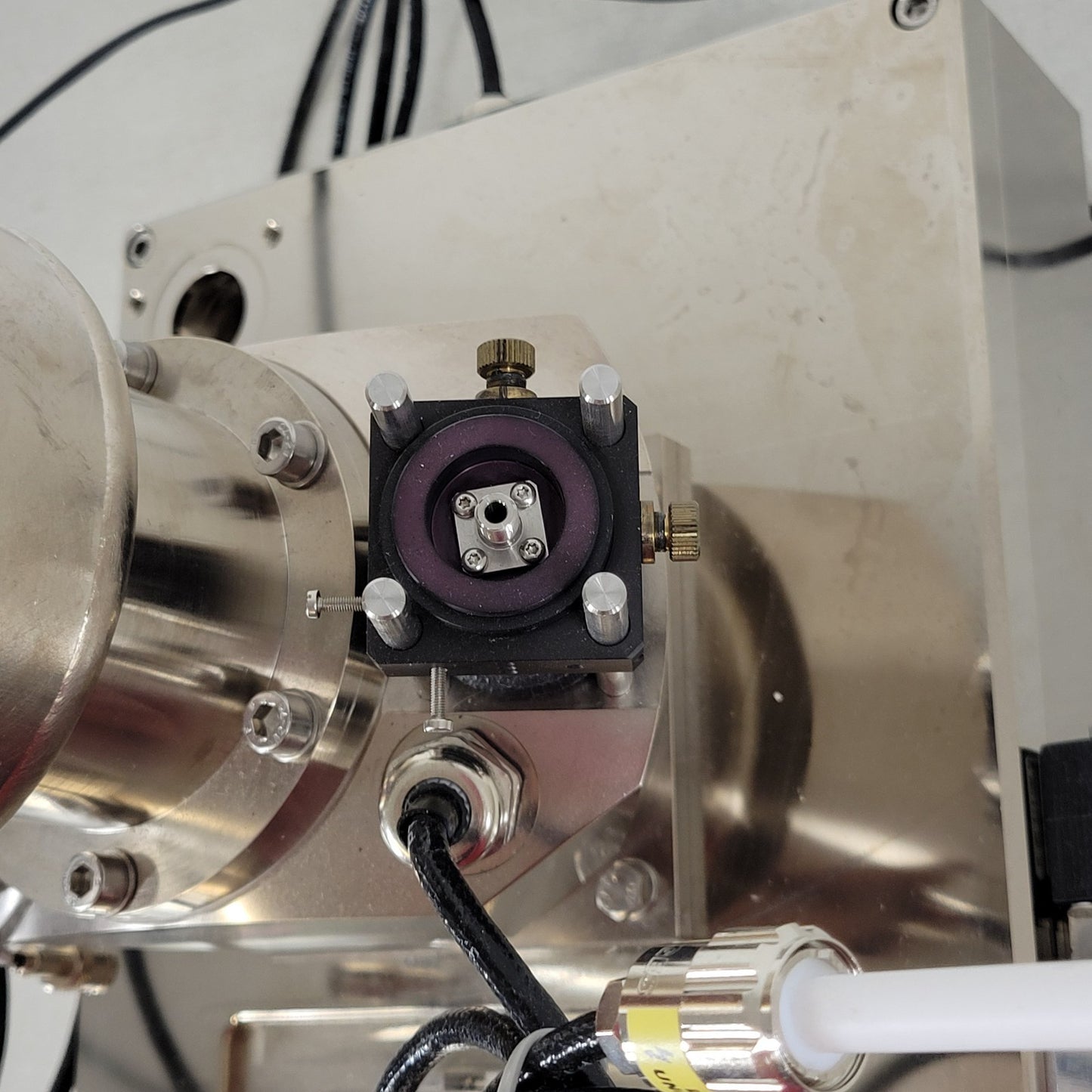 Bruker Microflex Mass Spectrometer UHV Vacuum Chamber 224964.00080 237624.00009