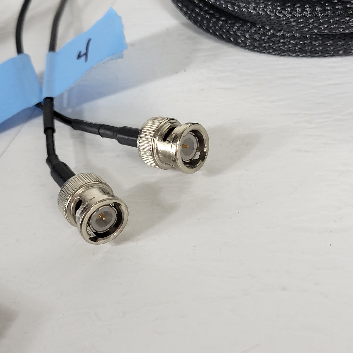 Bruker Microflex LT/SH Mass Spectrometer Cables To Connect To Control Computer