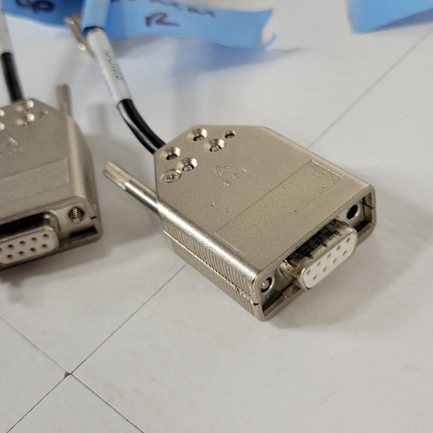 Bruker Microflex LT/SH Mass Spectrometer Cables To Connect To Control Computer