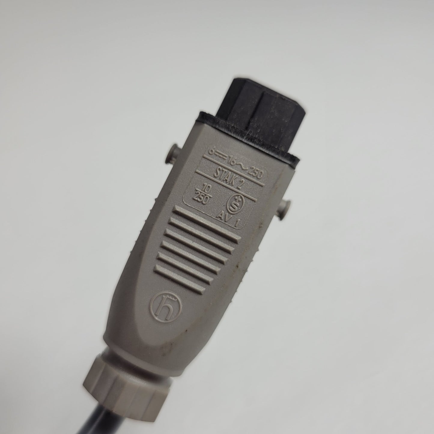 Hirschmann STAK 2 Actuator Connector For Power Supply & Signal Transmission