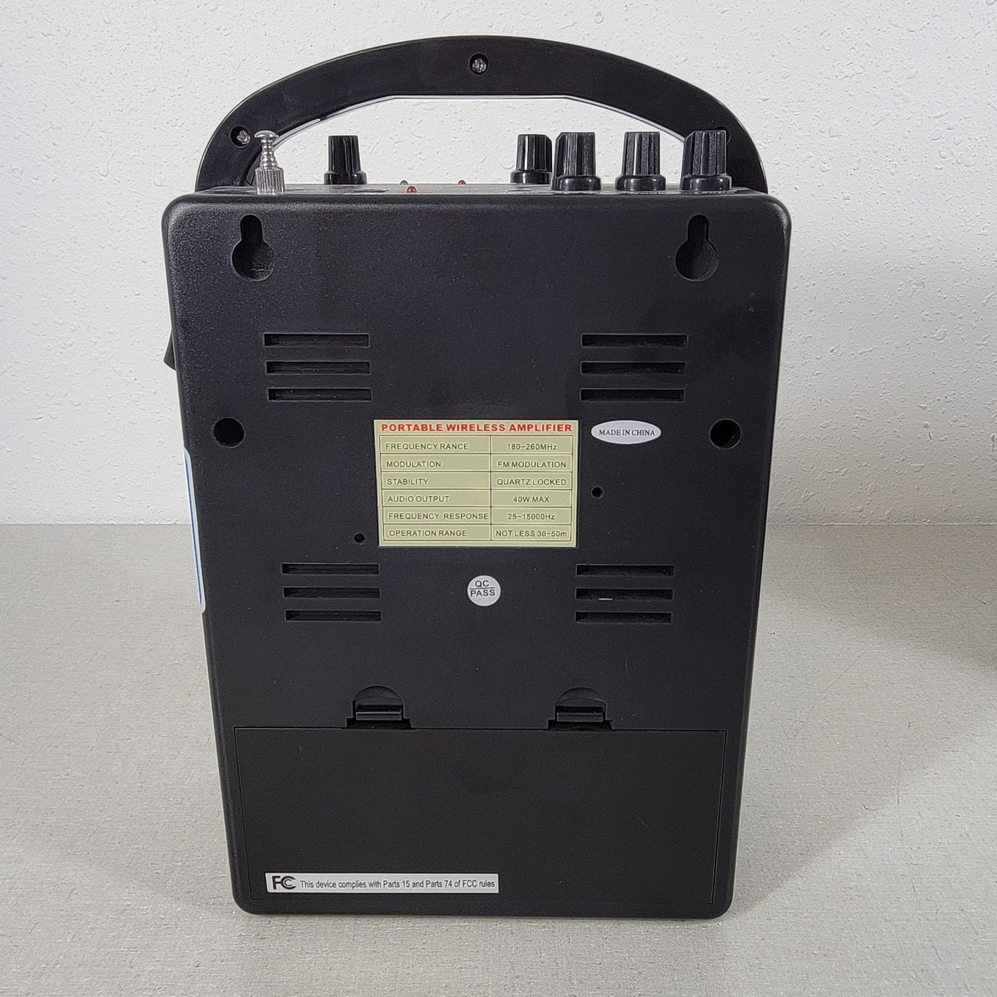 Hisonic HS-120B Rechargeable Portable Wireless Amplifier and Mic VFH High Band