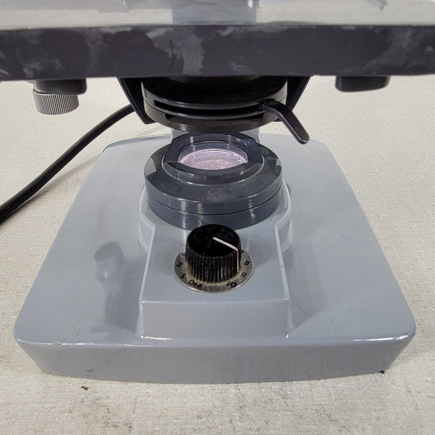 American Optical AO one-fifty Microscope 4x 10x 45x 100x Objective w/ Lamp