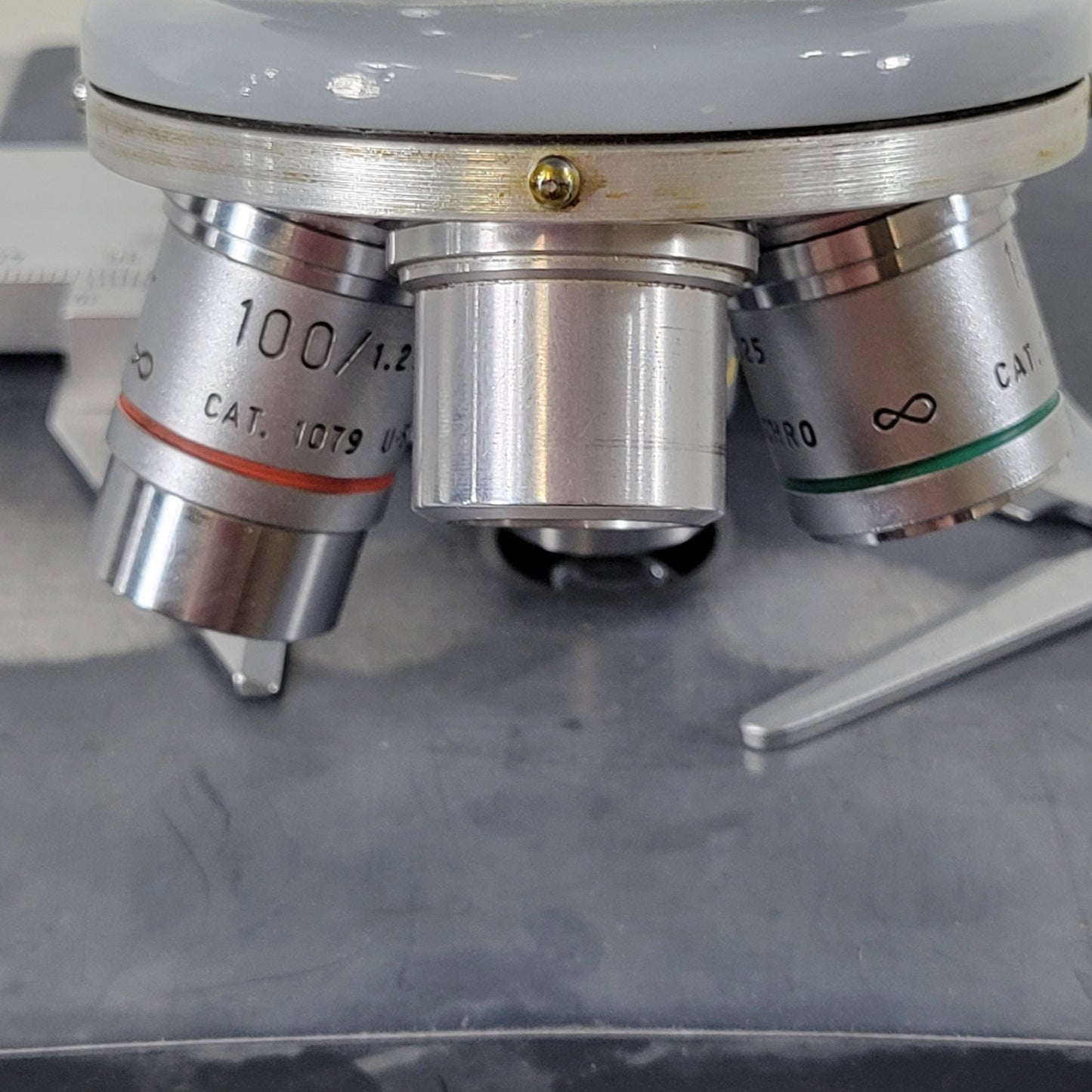 American Optical AO one-fifty Microscope 4x 10x 45x 100x Objective w/ Lamp