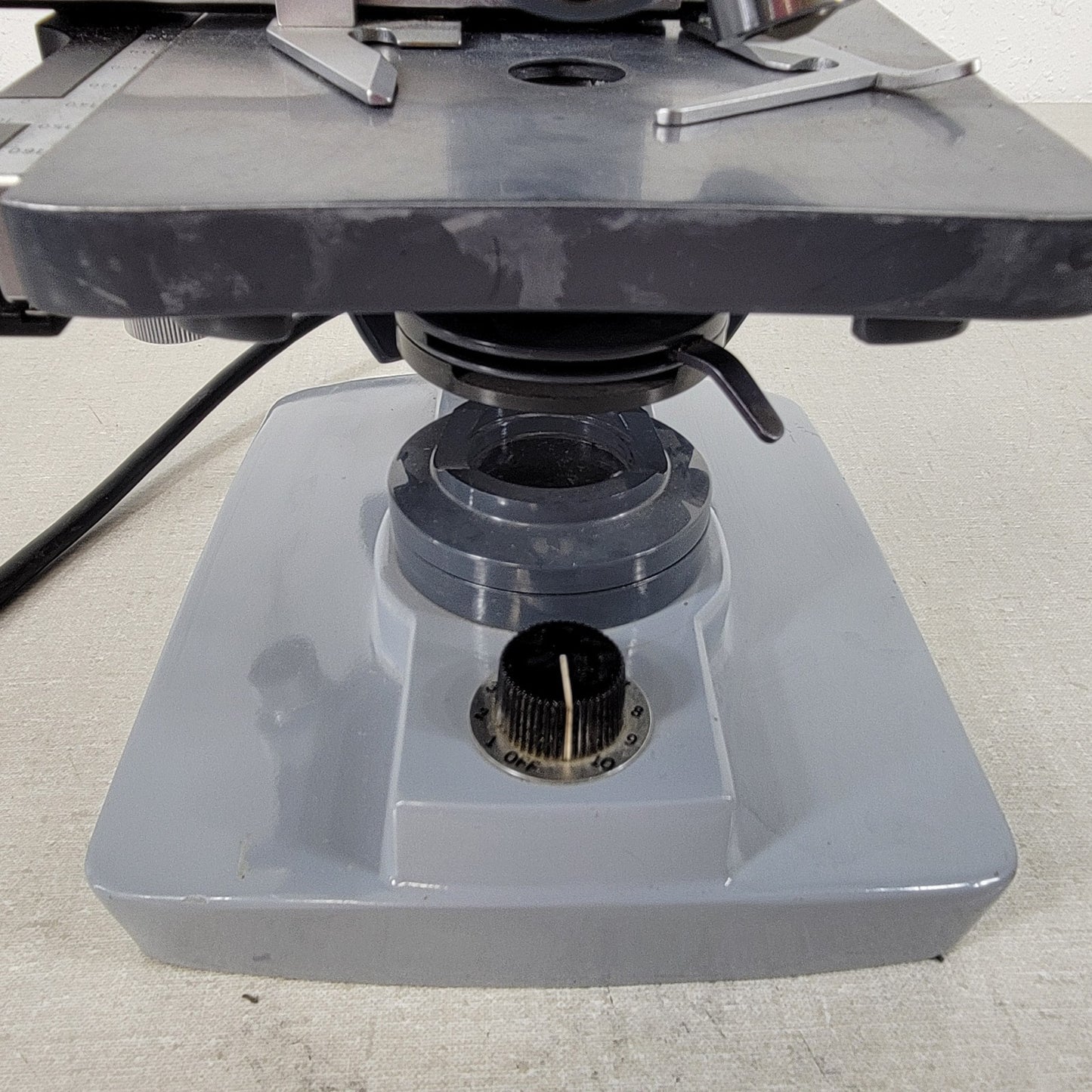 American Optical AO one-fifty Microscope 4x 10x 45x 100x Objective w/ Lamp