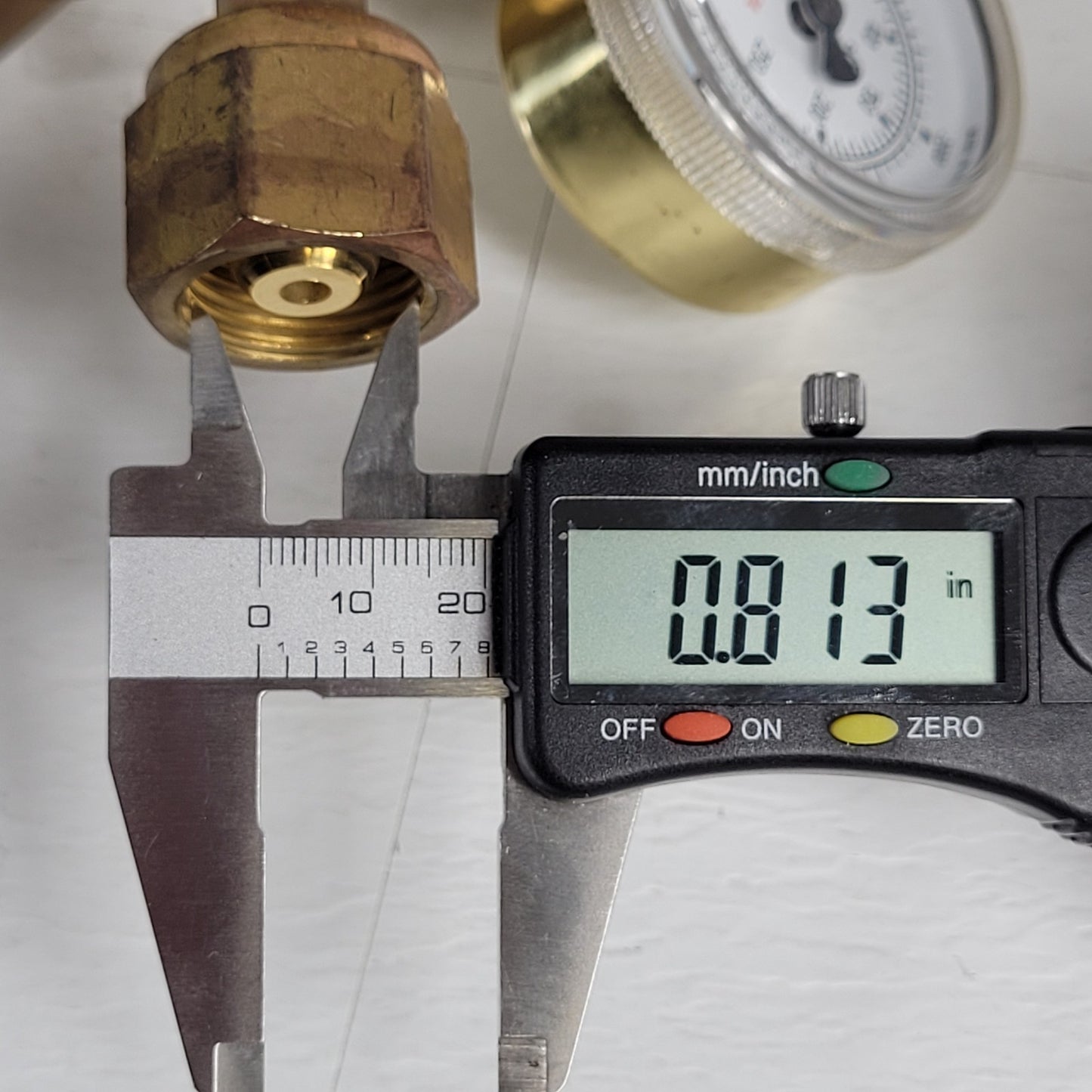Harris HP722-050-540-A Two-Stage Gas Regulator Dual PSI Bar Presure Gauges