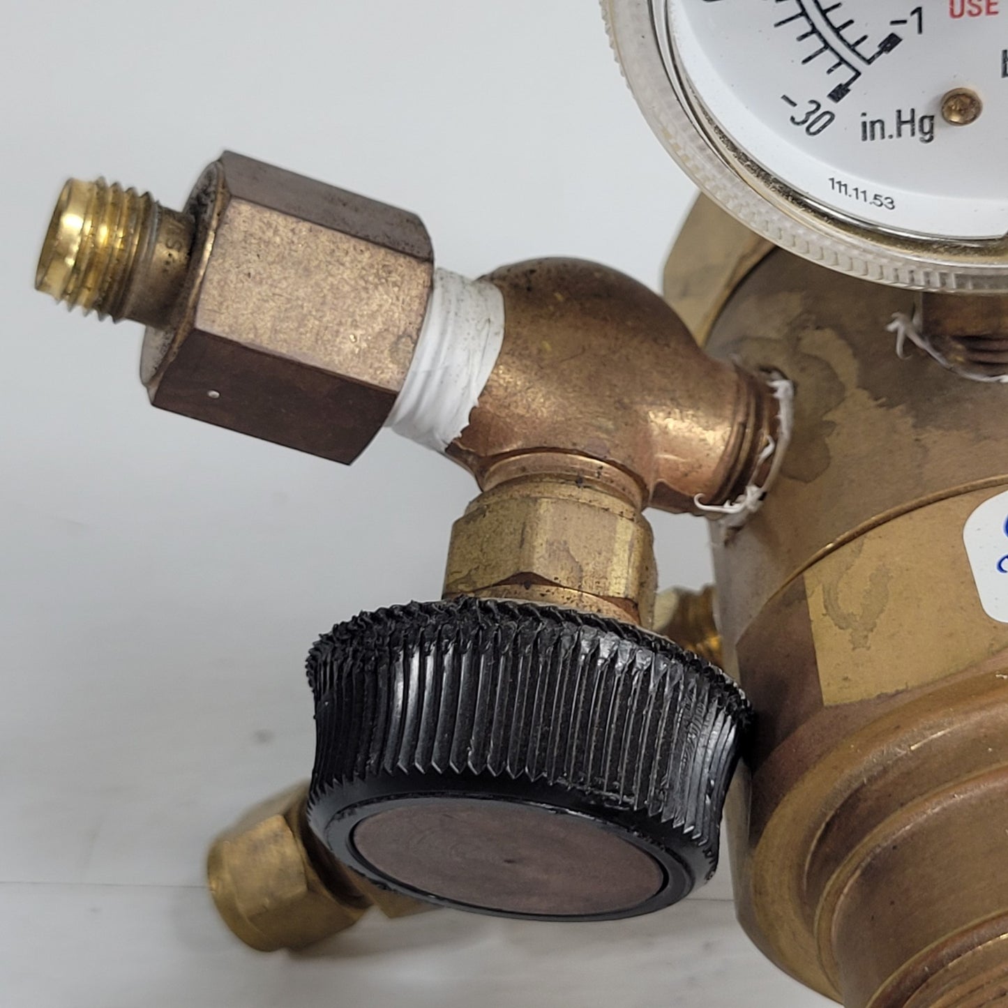 Harris HP722-050-540-A Two-Stage Gas Regulator Dual PSI Bar Presure Gauges