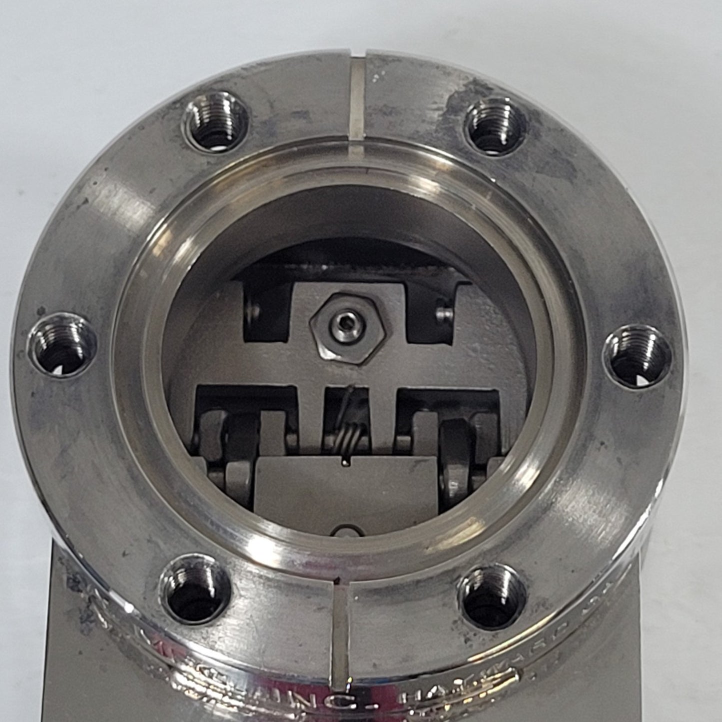 HVA 124-0150 Manual Gate Valve DN35CF 2.75" Conflat Ultra High Vacuum Apparatus