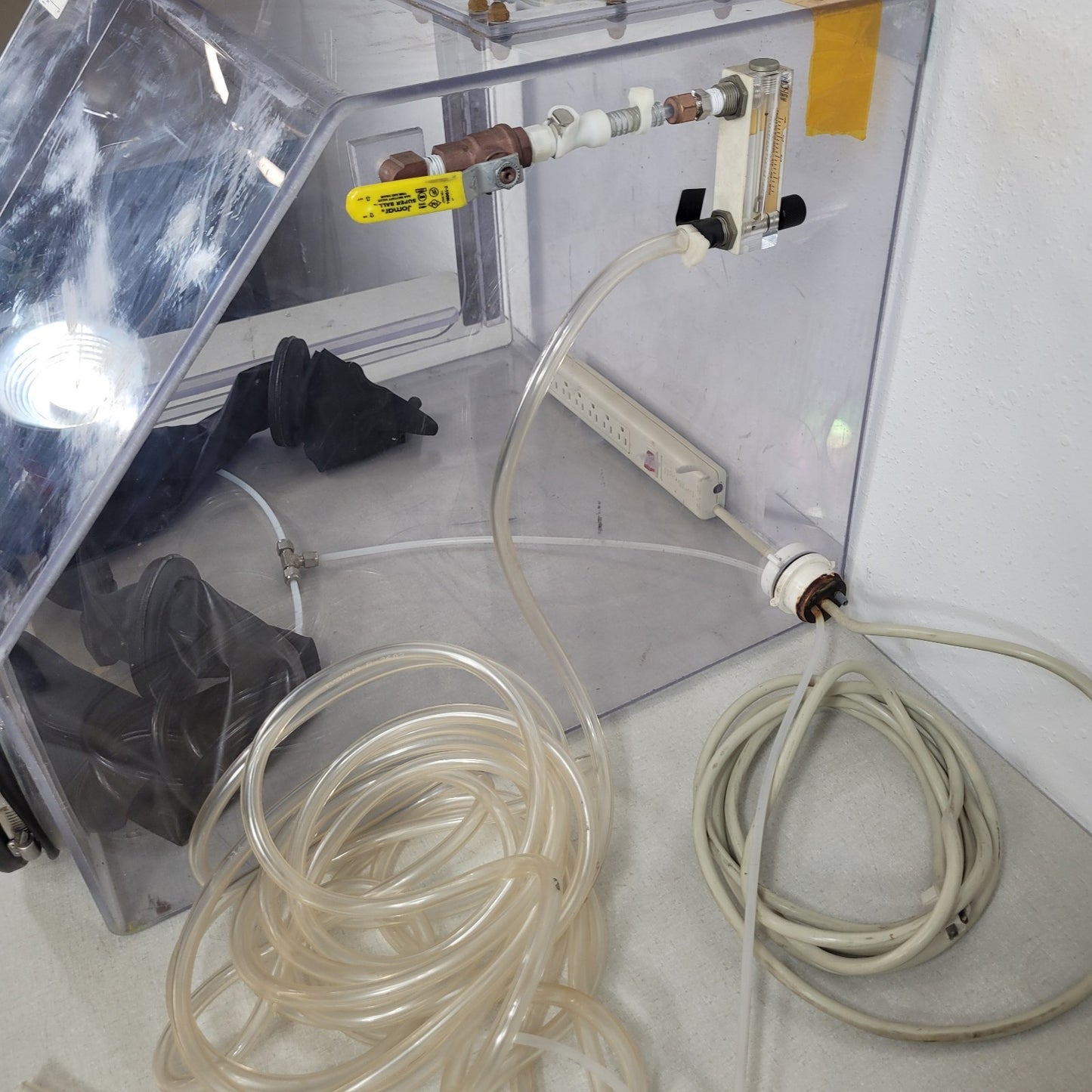 FOR PARTS Table Top Laboratory Controlled Gas Glovebox 24" X 25" X 20" Tall