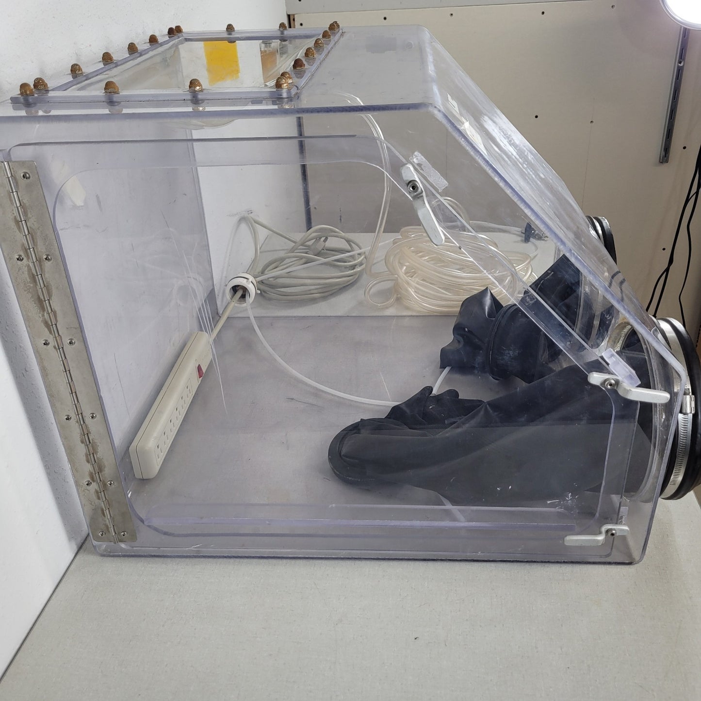 FOR PARTS Table Top Laboratory Controlled Gas Glovebox 24" X 25" X 20" Tall