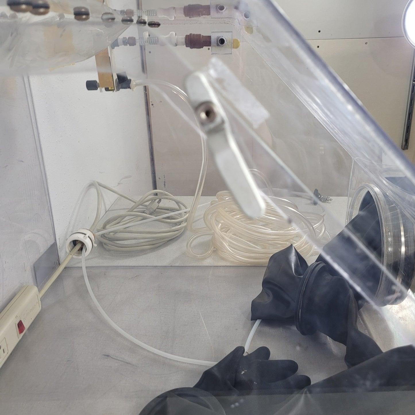 FOR PARTS Table Top Laboratory Controlled Gas Glovebox 24" X 25" X 20" Tall