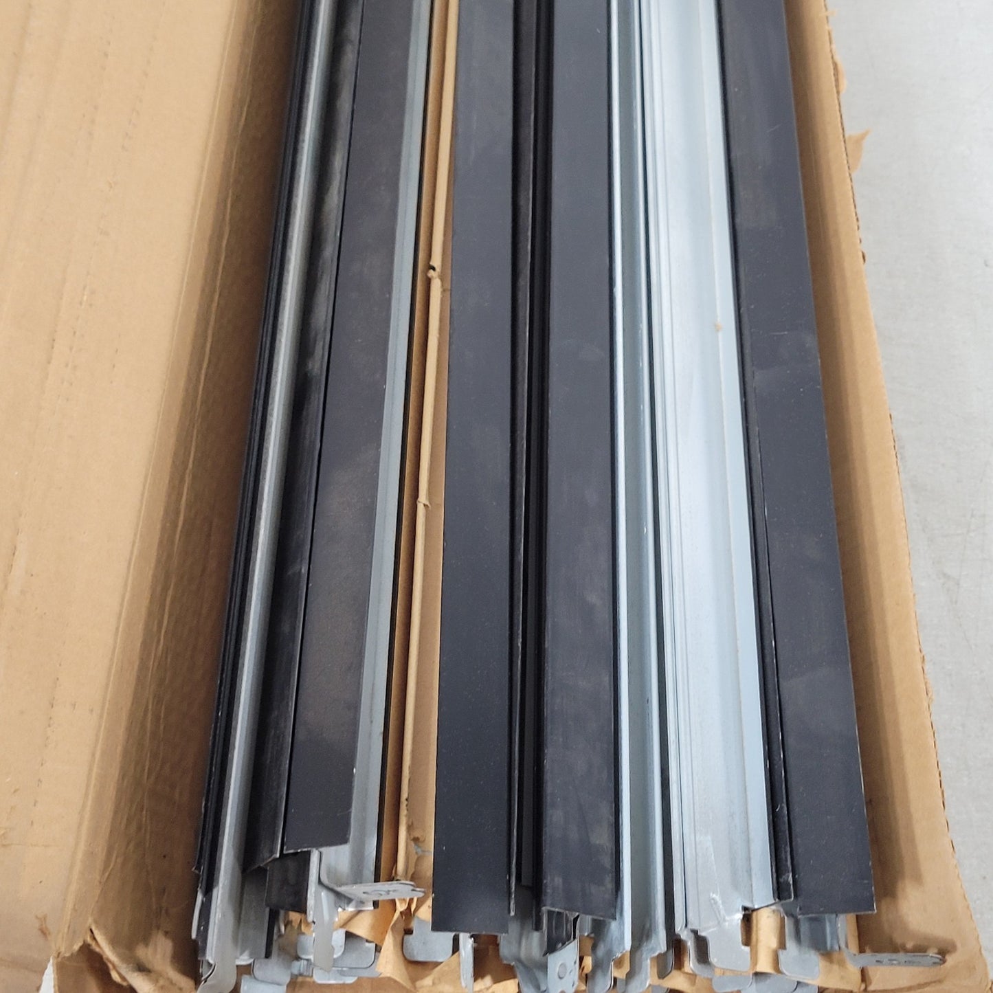 Armstrong 7011B Black 2' Drop Ceiling Cross Tee Box Of 60 Pieces Two Foot