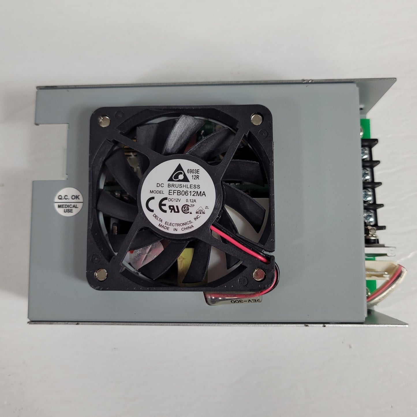 Skynet SNP-E308M 300W Single Output Power Supply with PFC From ULT25NEU Freezer