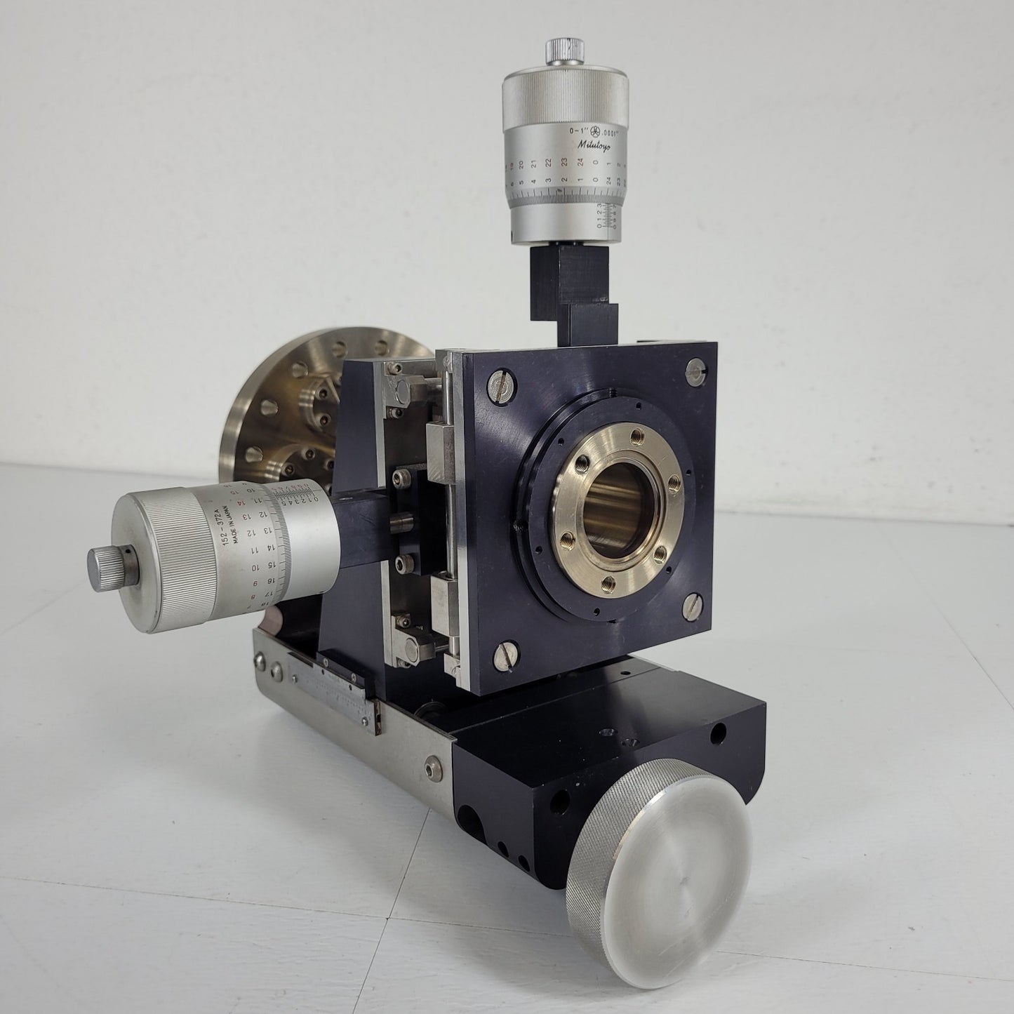 Ultra High Vacuum XYZ Translation Stage DN100CF 6" CF Bellows 2.75" Conflat UHV