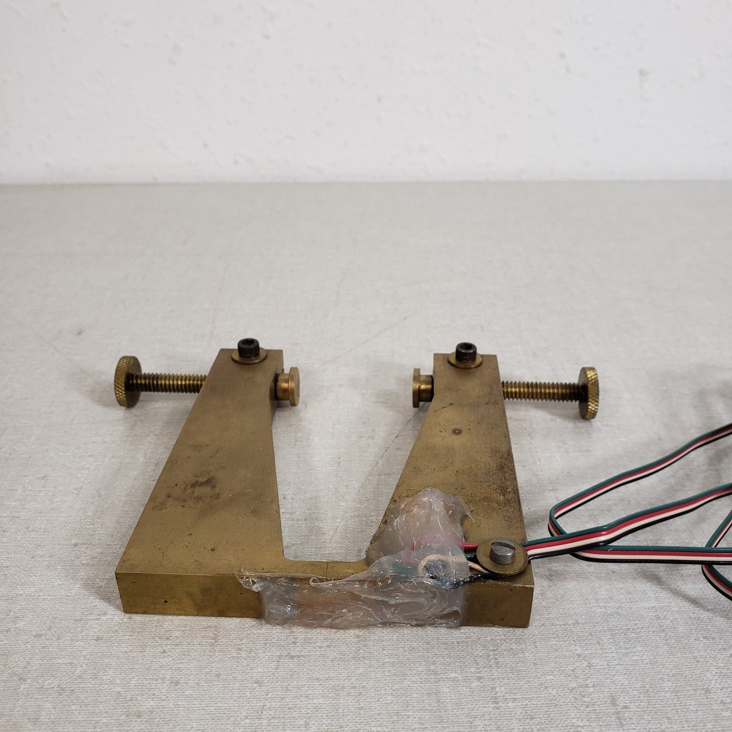 Custom Brass Dual Thumb Screw Clamp Strain Gauge Clamp 1.46" Max Opening