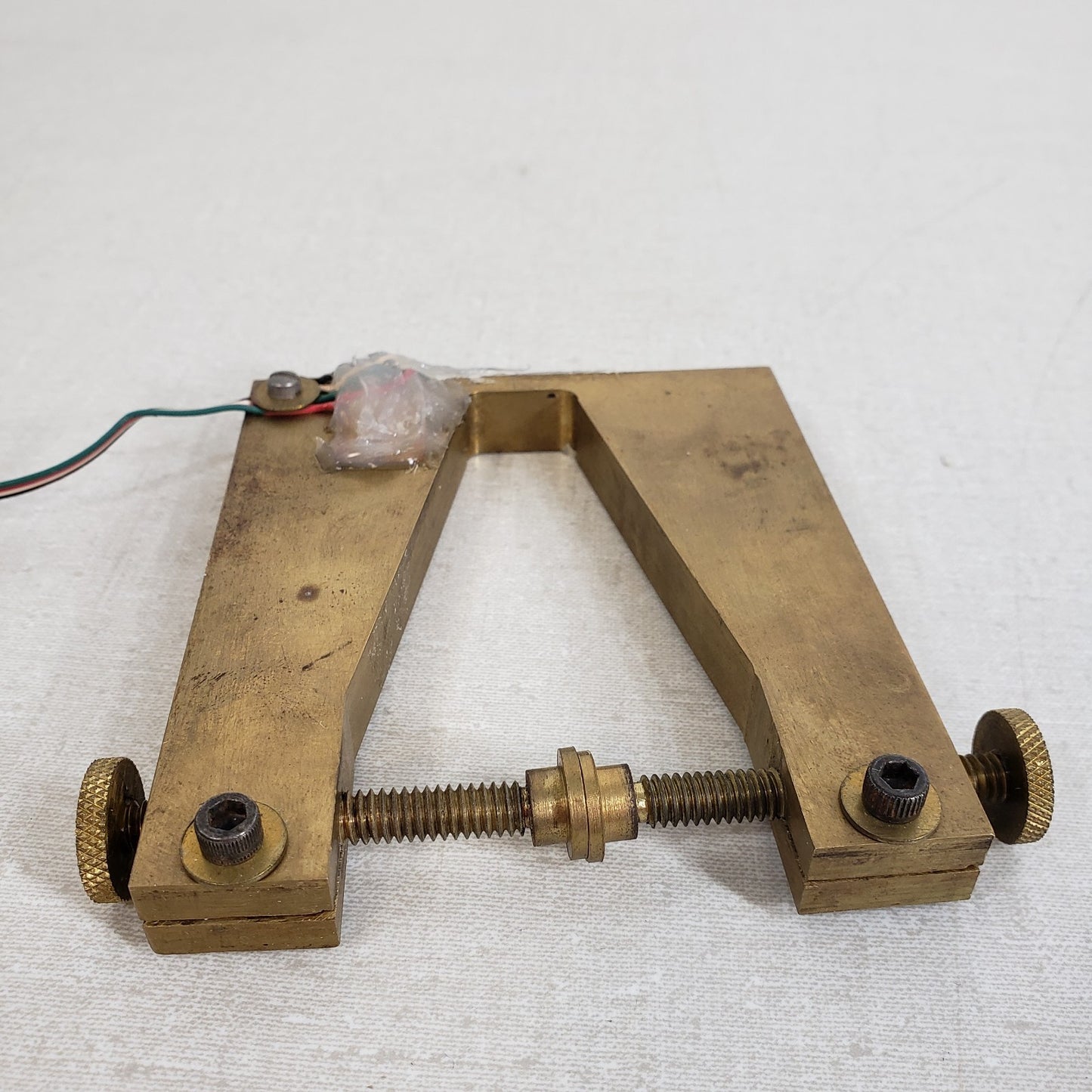 Custom Brass Dual Thumb Screw Clamp Strain Gauge Clamp 1.46" Max Opening