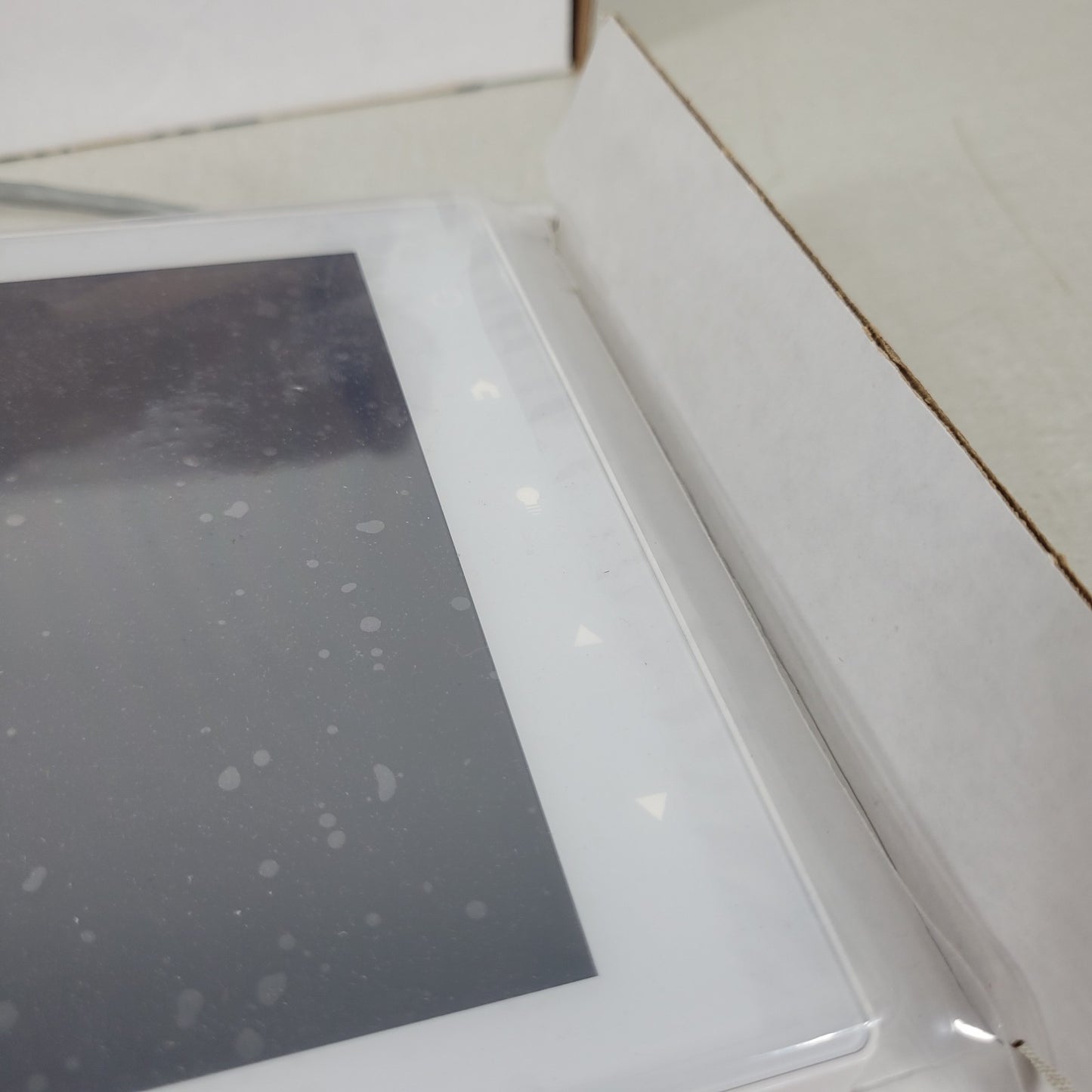 *FOR PARTS* Crestron TSW-1060-W-S Wall Mount Touchscreen 10.1 inch Panel No Boot