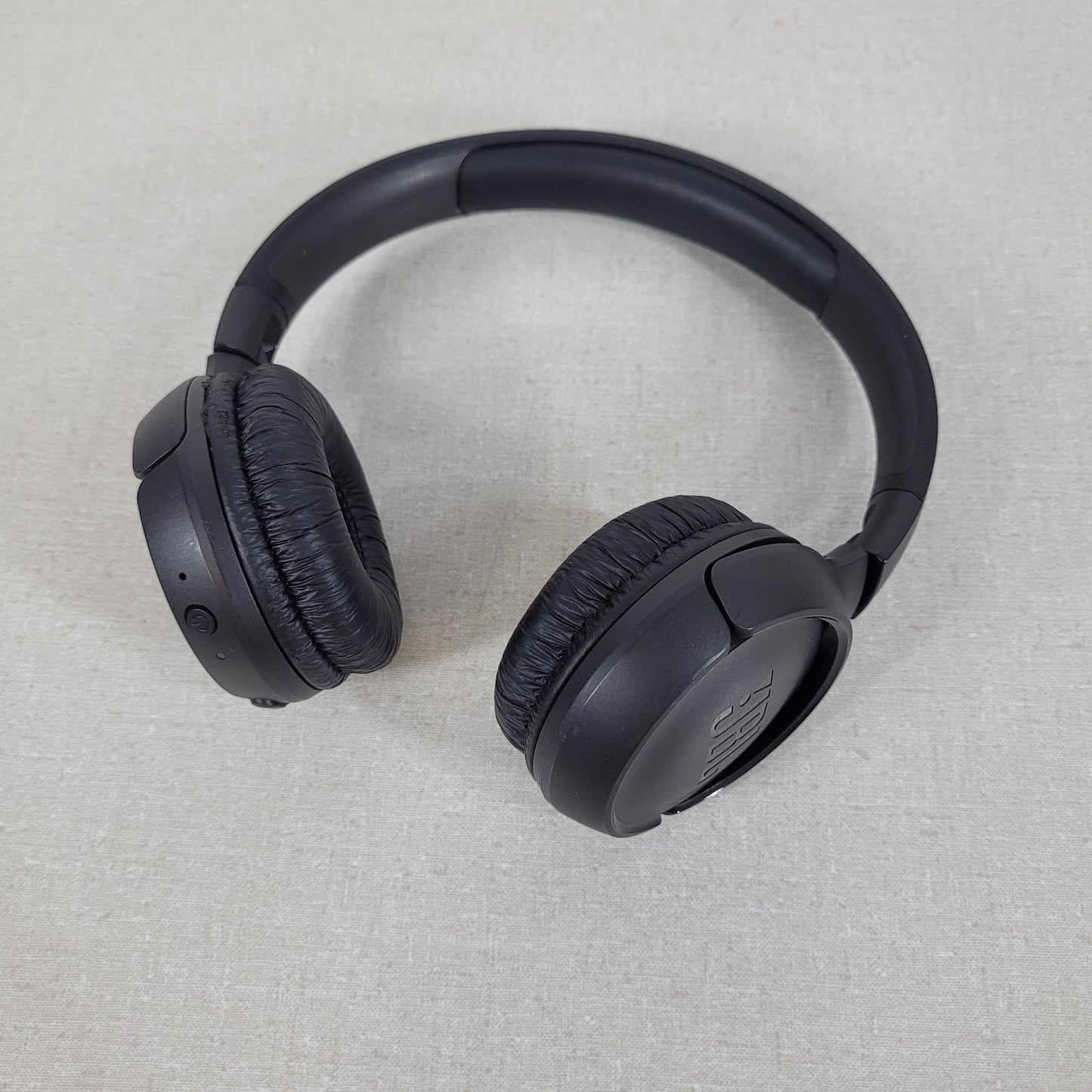 JBL Tune 500BT Over-Ear Wireless Headphones Bluetooth Rechargeable USB Micro-B