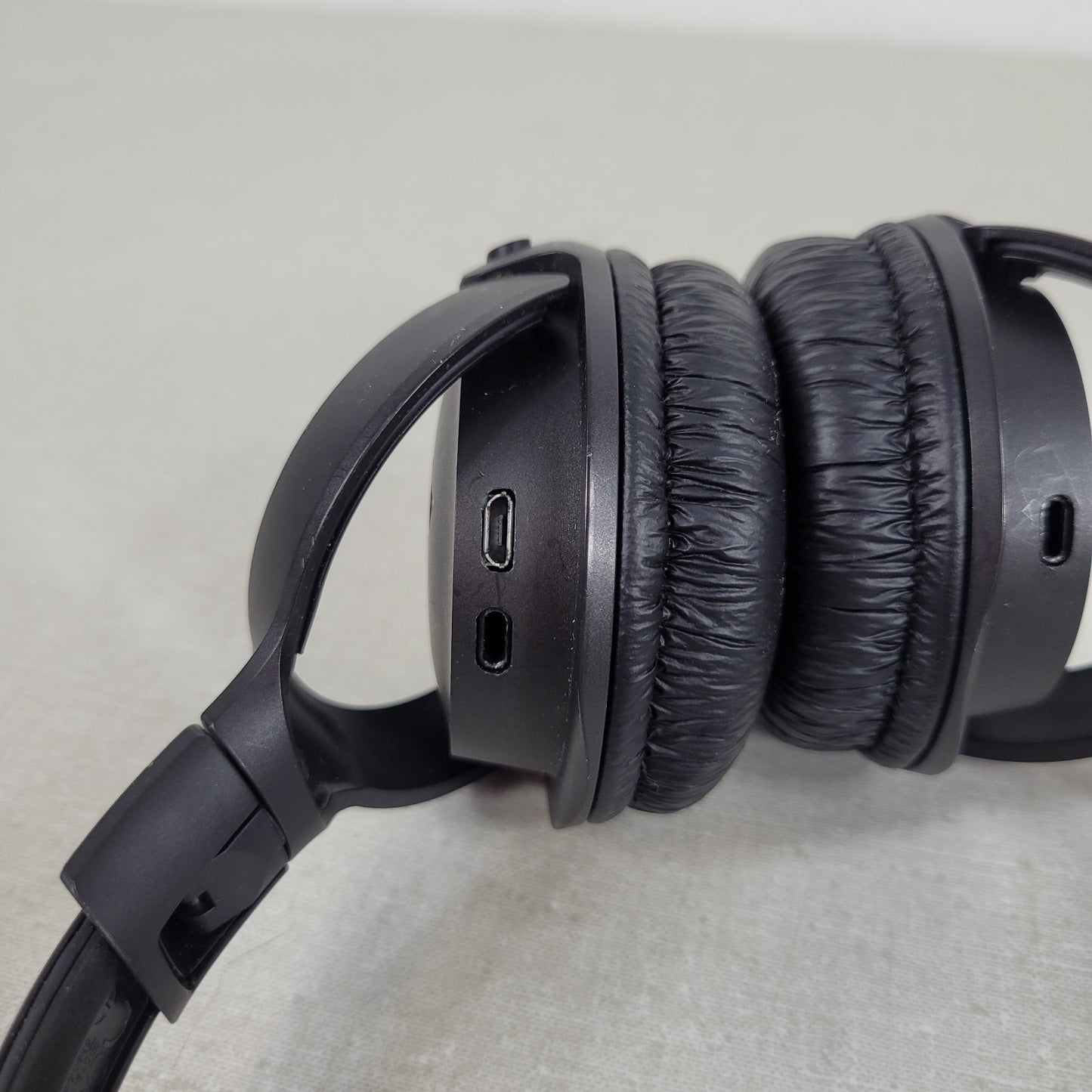 JBL Tune 500BT Over-Ear Wireless Headphones Bluetooth Rechargeable USB Micro-B