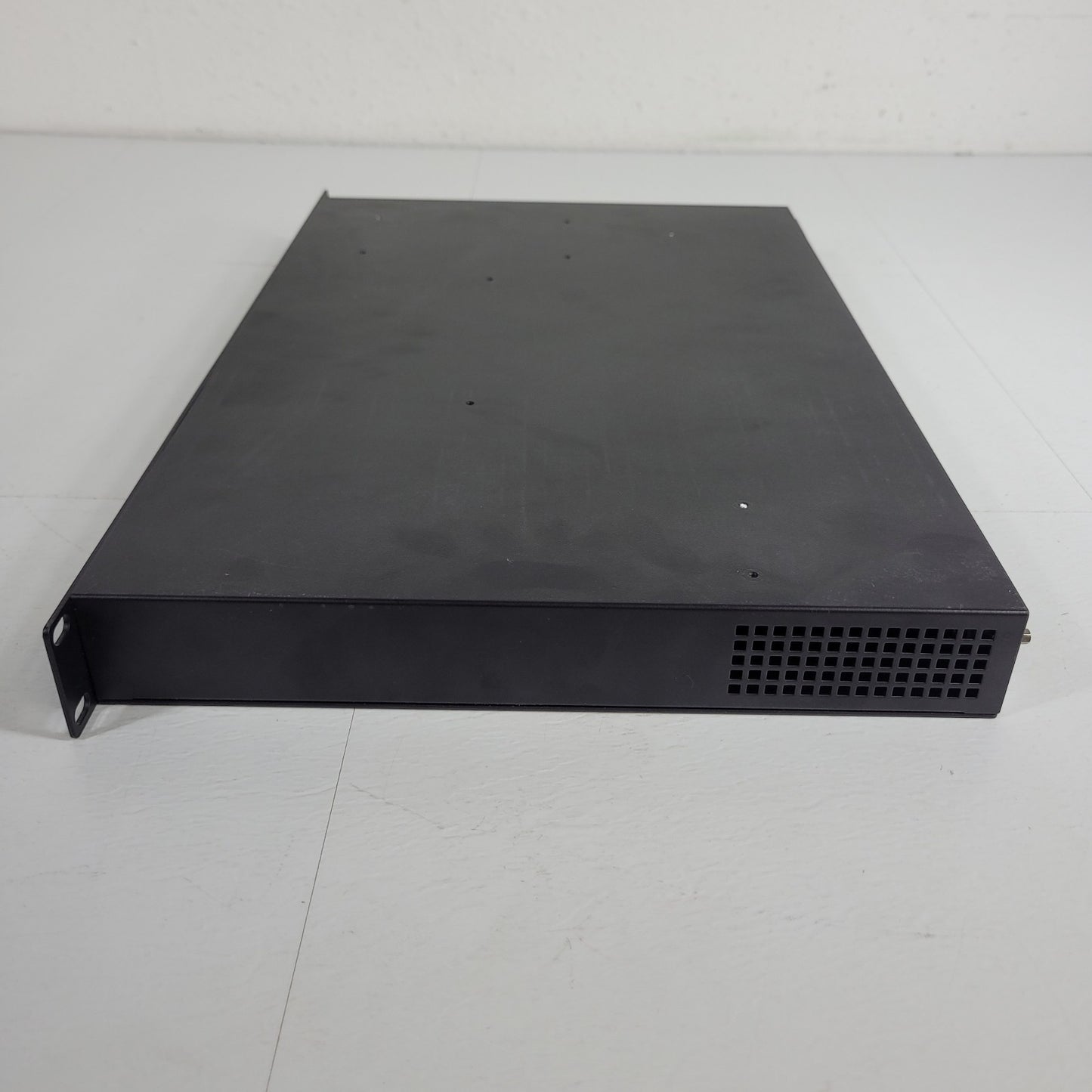 Lightware MX 8x4 DVI PRO Video Matrix 100-240V 8 Input 4 Output Switcher
