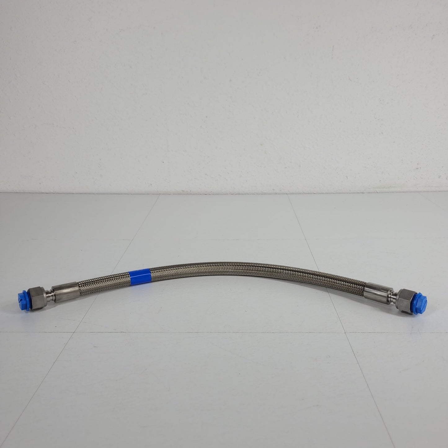 Swagelok SS-XT8VF8VF8-20 20.5" Stainless Steel Flexible Braided Hose 3001713