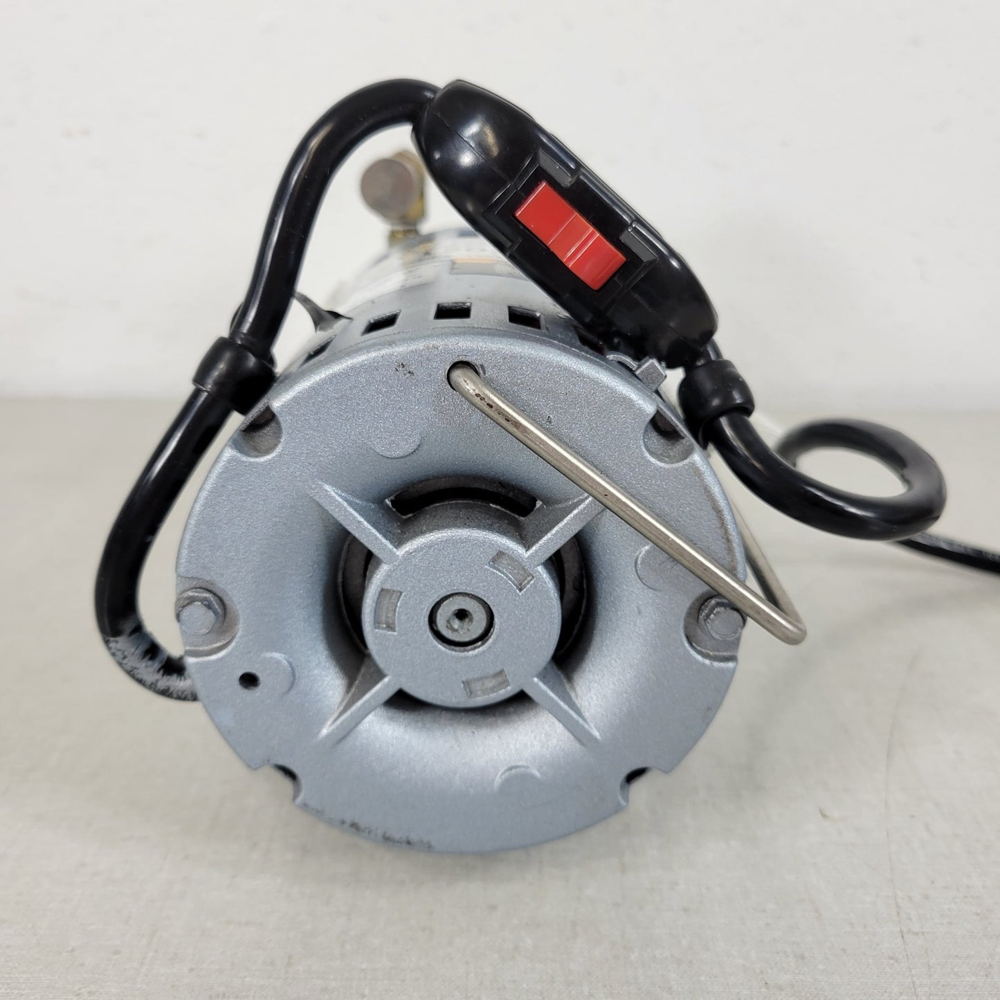Thermo Andersen 10-709 Gast Bioaerosol Sampler Lab Vacuum Pump 50/60 Cycles HV