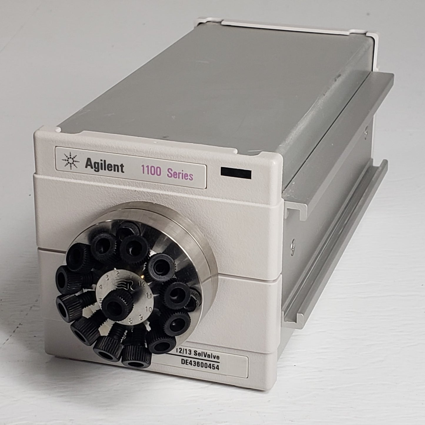 Agilent 12/13 SelValve G1160A HPLC LC Chromatography 12-Position 1100 Valve