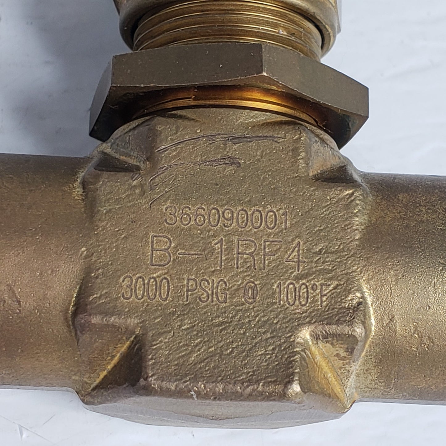 Swagelok B-1RF4 Manual Brass Needle Valve 1/4" Male NPT 366090001