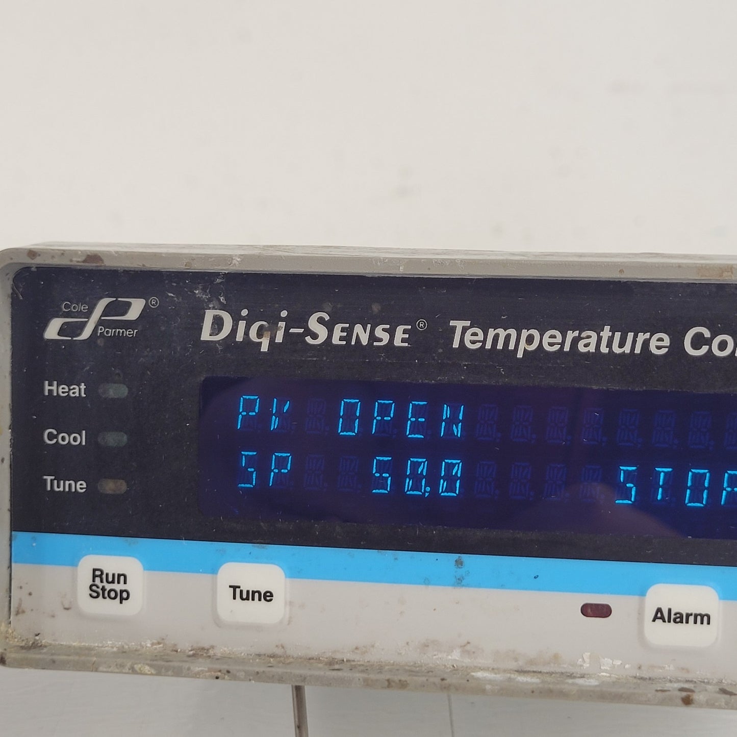 Cole Parmer Digi-Sense Temperature Controller R/S 89000-10 Max Output 15 Amps