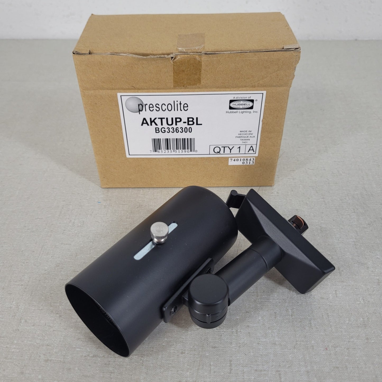 Prescolite AKTUP-BL BG336300 Architectural Flat Back Track Head Light Fixture