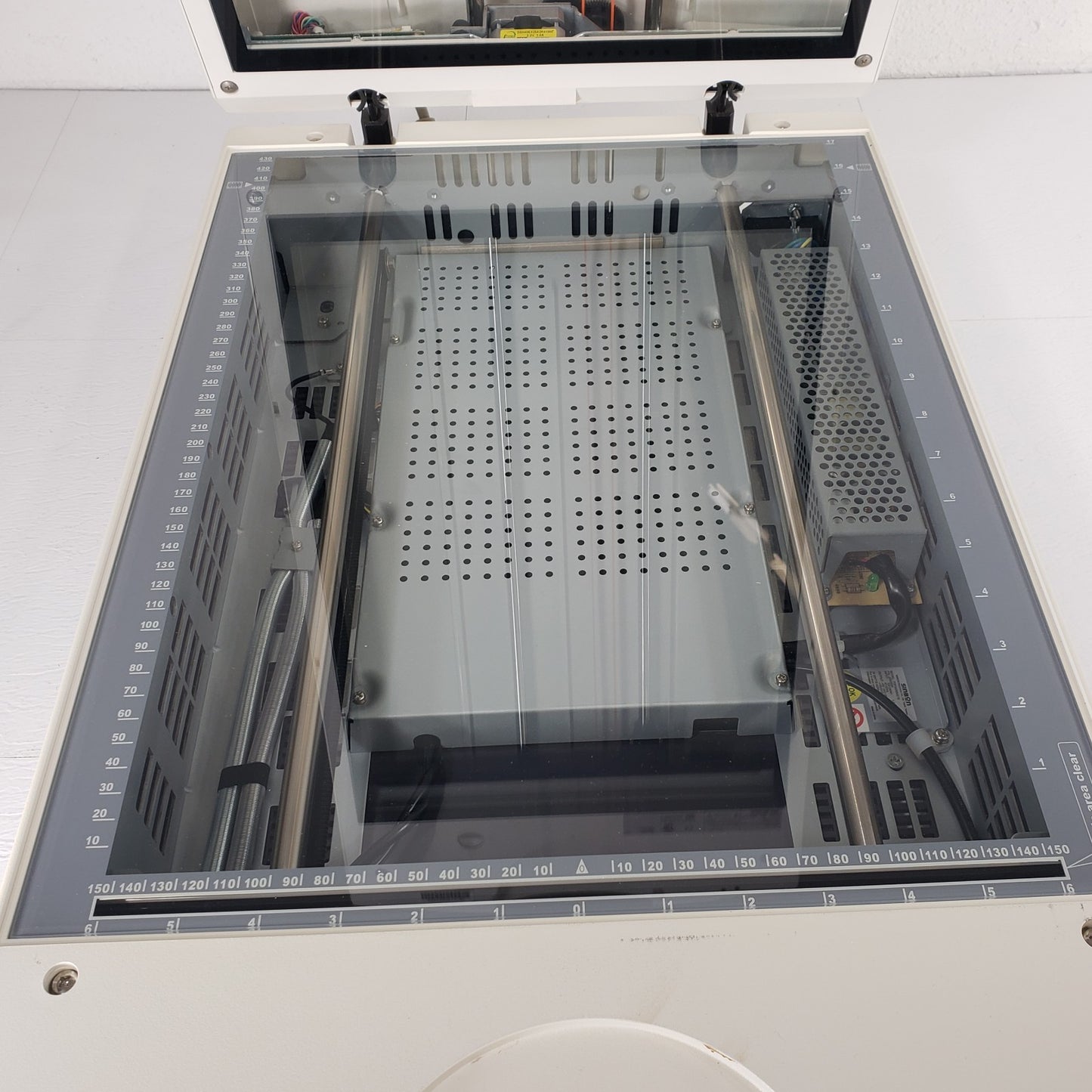 Powers On Microtek ScanMaker 9800xl TMA 1600 Large Format 6" x 7" Scanning Bed
