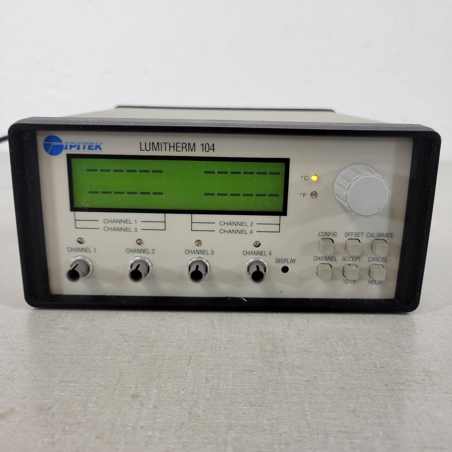 IPITEK Lumitherm 104 LT104-110-1 Four Channel High Precision Thermometer 0.001°C