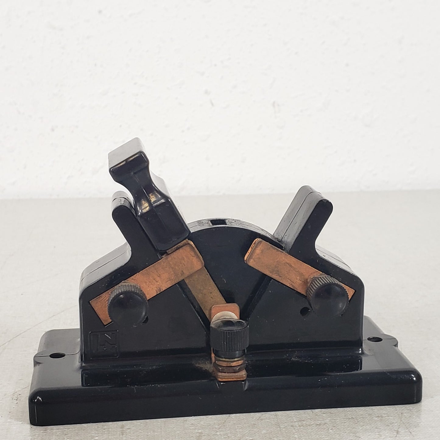 Vintage Leeds & Northrup Double Pole Bakelite Electric Knife Switch