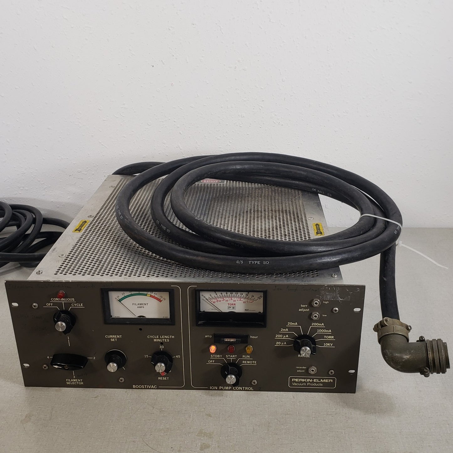 Perkin-Elmer 1001594 BoostiVac Ion Pump Control Ultra High Vacuum UHV Power Supp