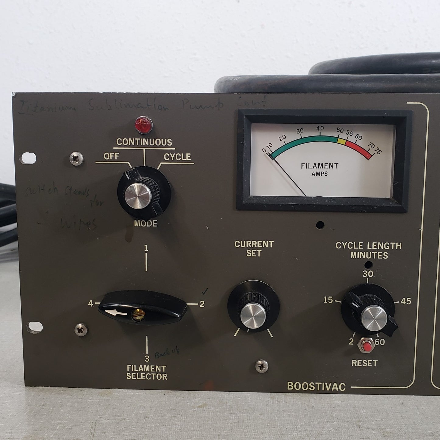 Perkin-Elmer 1001594 BoostiVac Ion Pump Control Ultra High Vacuum UHV Power Supp