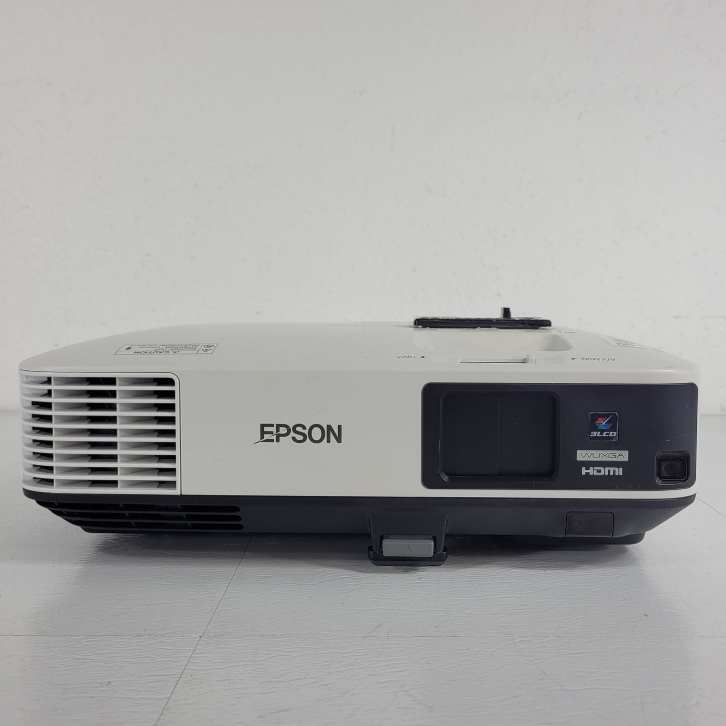 Epson PowerLite 1985WU Projector Less Than 2800 Hours 4800 Lumens 1920x1080 HD