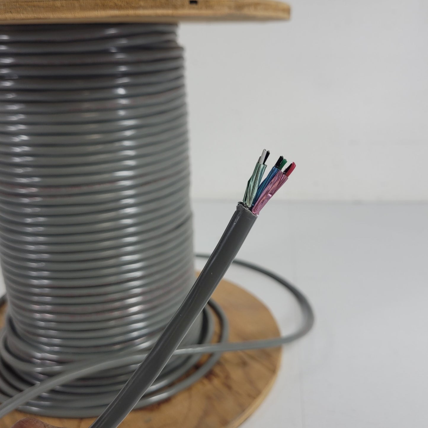 PRICE PER FOOT - Carol Wire 22 AWG 3PR PP/PVC 30V Shielded Aluminum Wire 2919