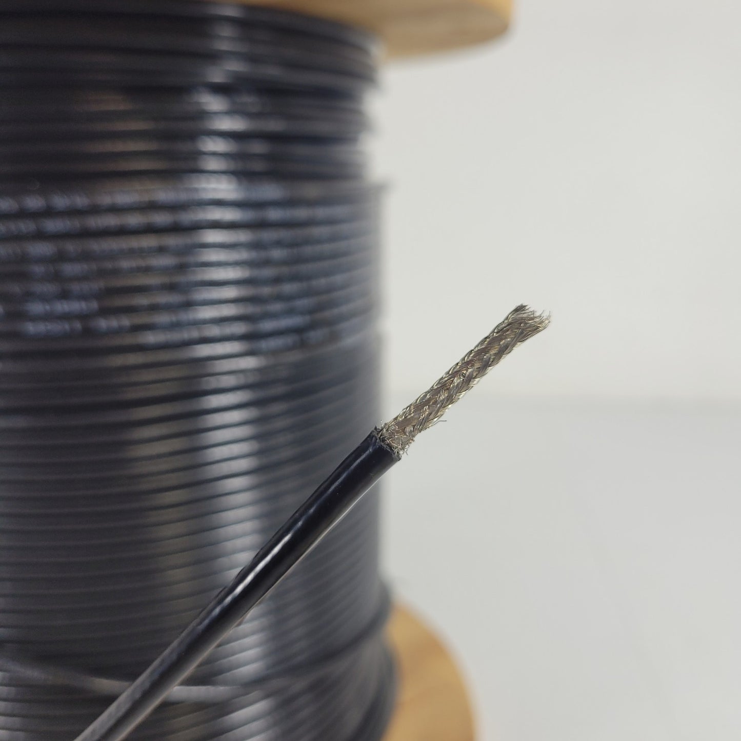 PRICE PER FOOT - GI 3135 1/21 AWG 19X33 Aluminium Commucation Cable Type CM RG