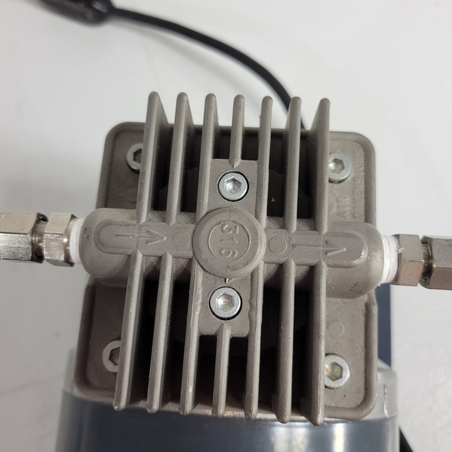 TESTED ADI Dia Vac Pump R251-FT-AA1-C Diaphragm Sampling Vaccum Pumps