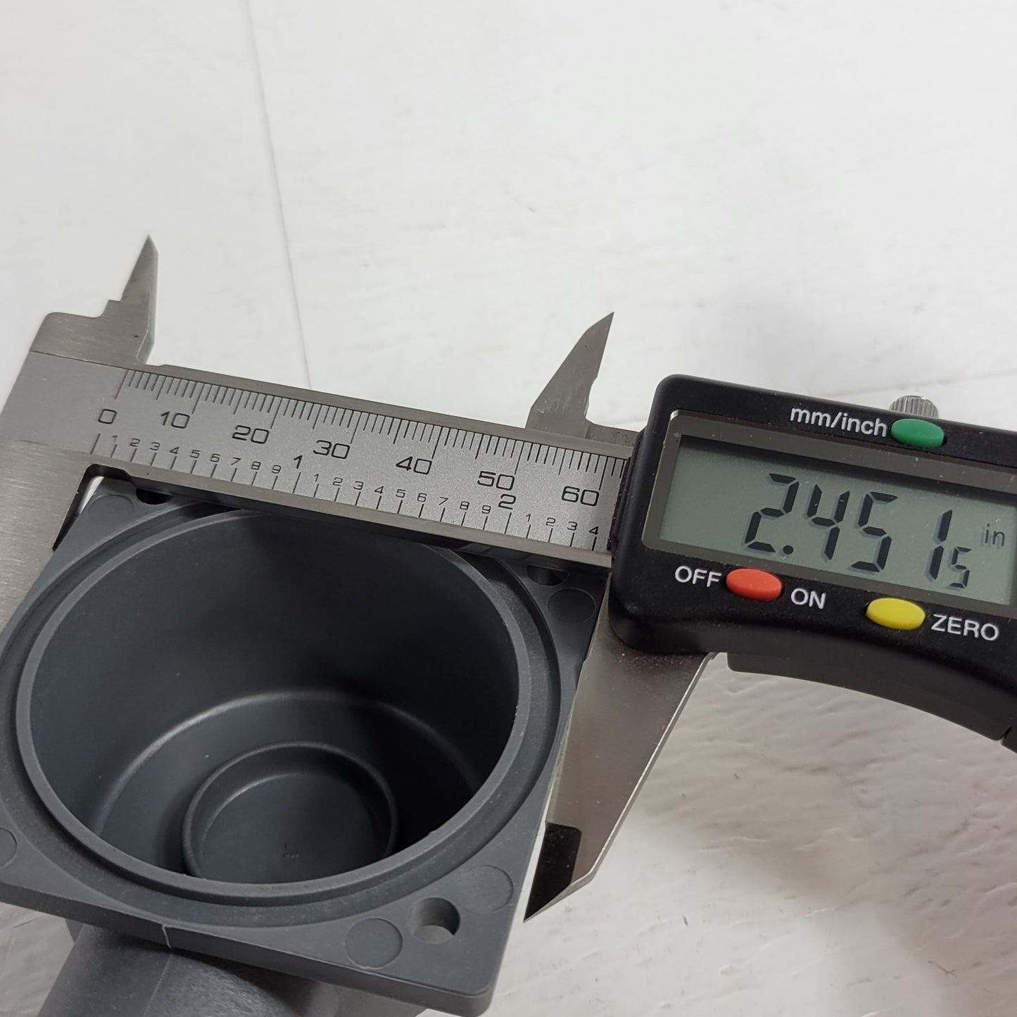 PFEIFFER VACUUM Angle Port Works With Oil Mist Eliminator OME-25-S ISO KF25 NW25