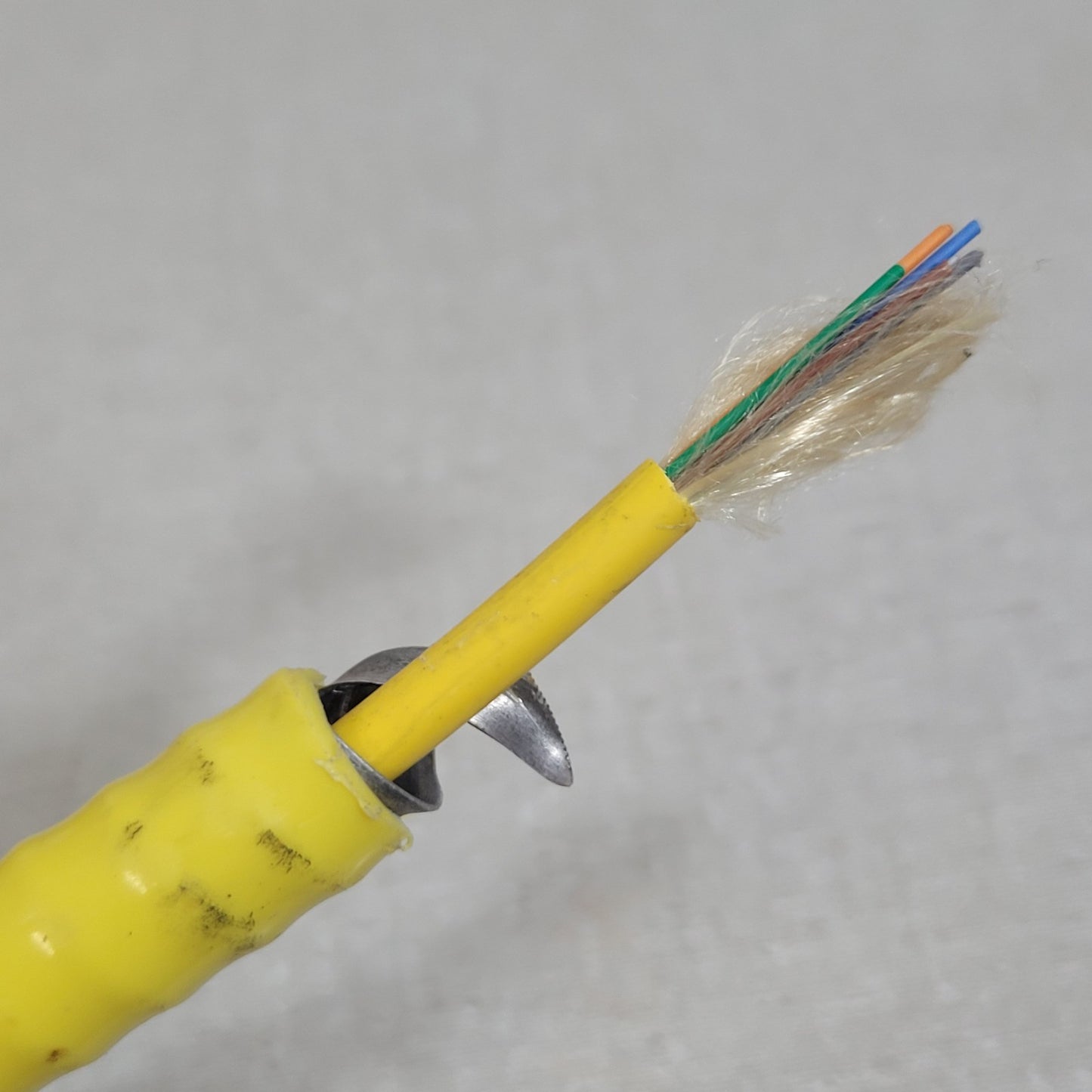 PRICE PER FOOT- General Cable Optical Cable Single-Mode 6-Stand Fiber Hard Shell
