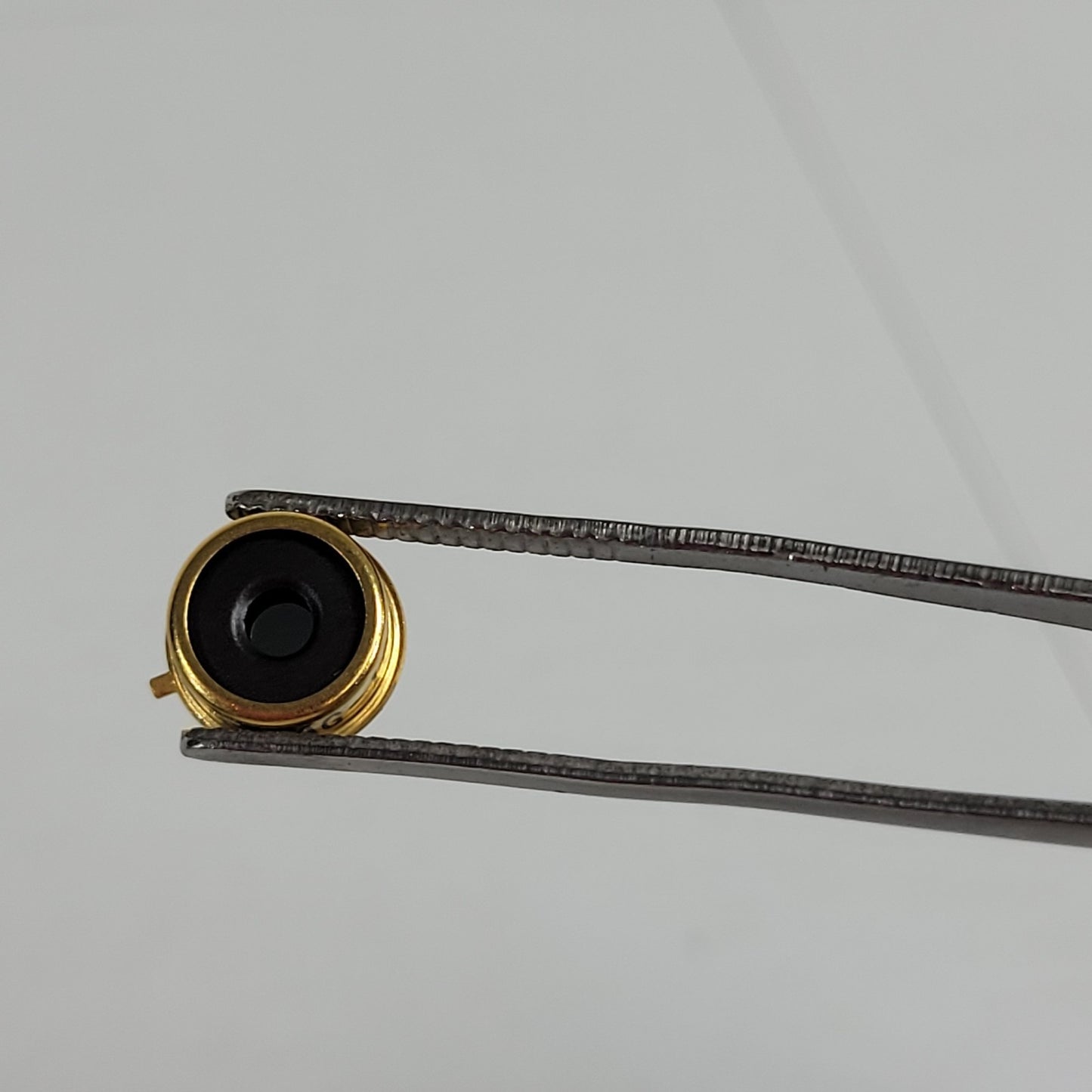 EG&G YAG-100A Photodiode With Case P-type Si PIN Hermetically Sealed TO packages