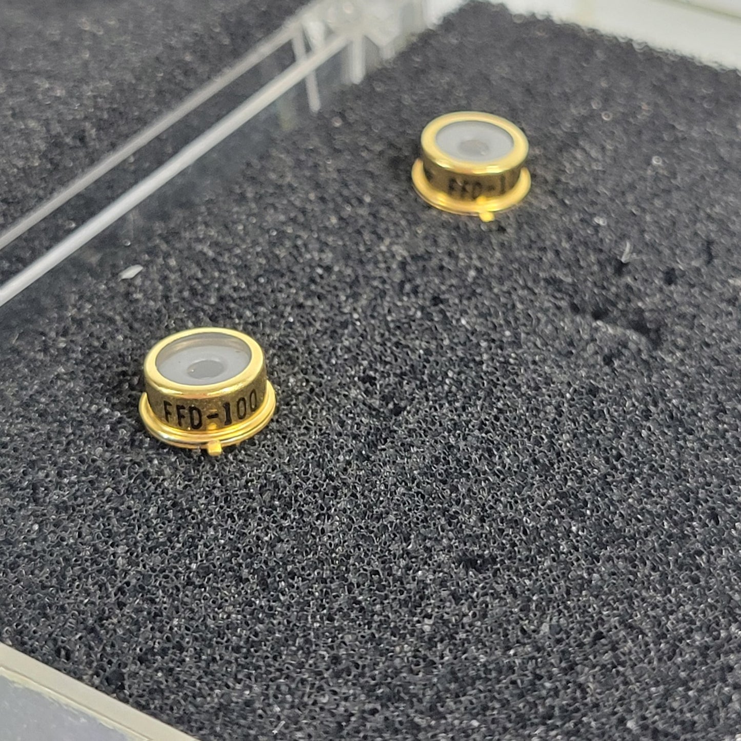 2x EG&G FFD-100 Photodiodes With Case Silicon PIN Hermetically Sealed TO Package