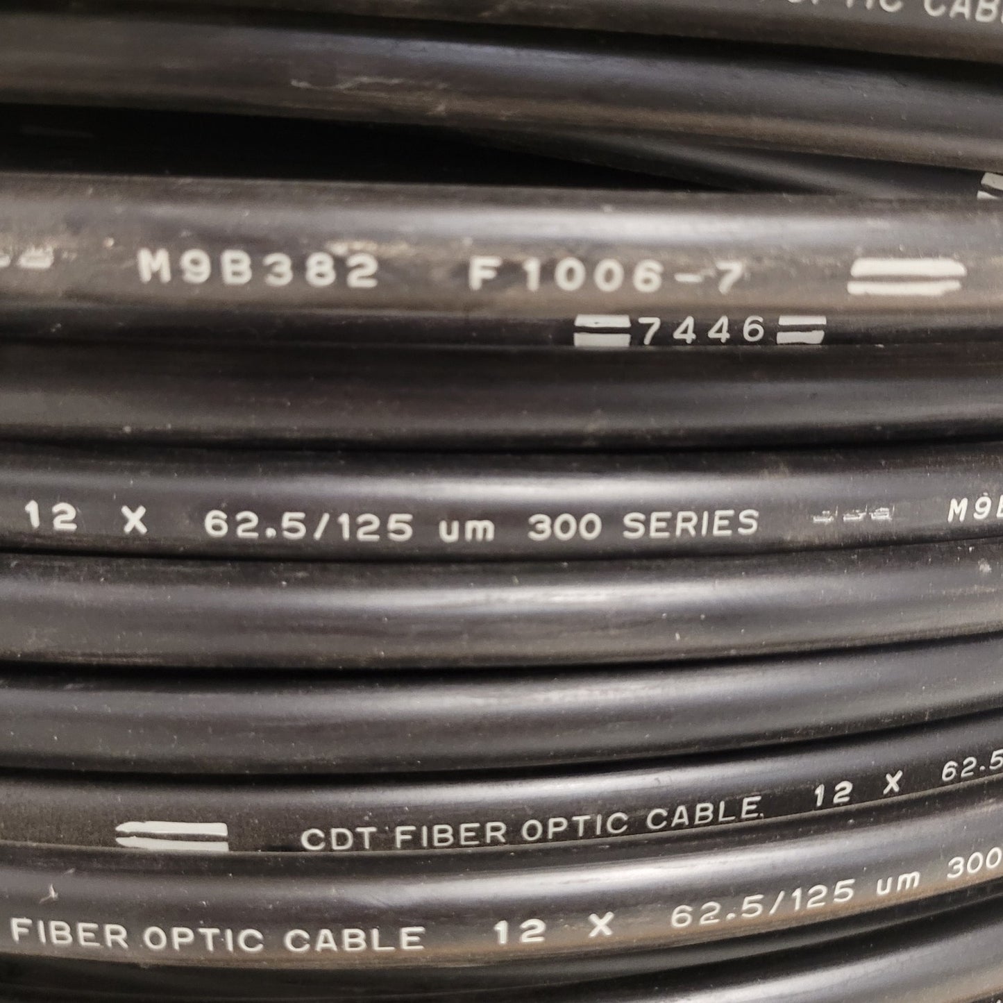 PRICE PER FOOT- M9B382 CDT Insulated Fiber Optic Cable 300 Series F1006-7