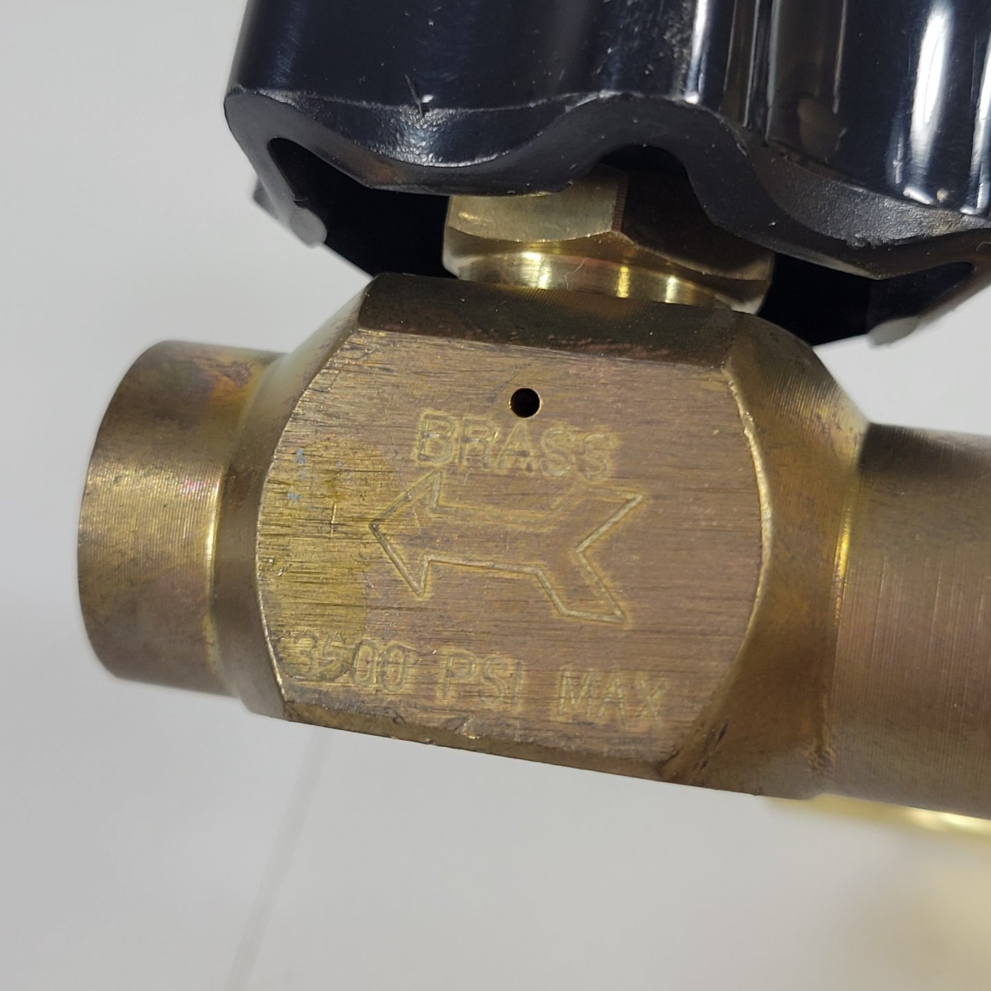 VWR Regulator 55850-624 Ar/He/N2, 125 PSIG CGA E-4 CG-580 Inlet Brass Regulator