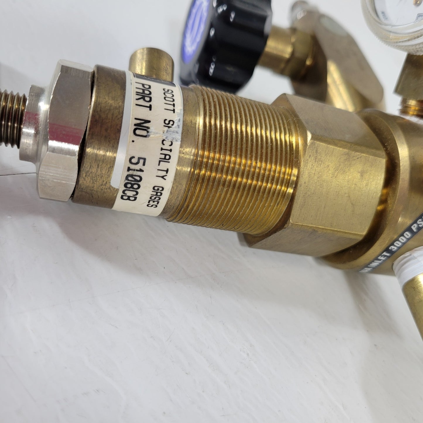 Scott Specialty Gases Regulator 5108CB CGA-580 Inlet Swagelok-316 Outlet