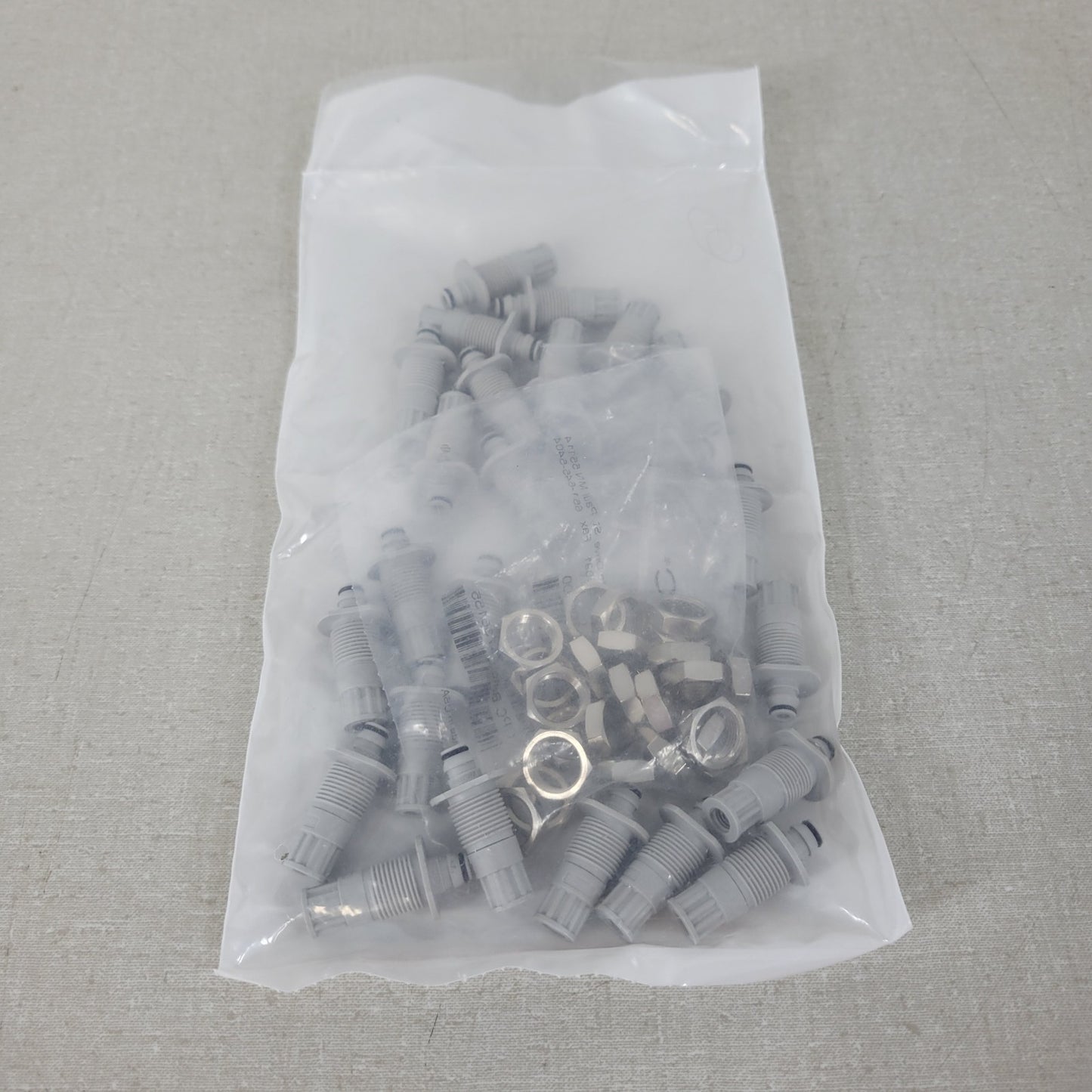 *Lot of 25* CPC NS1D48042812 1/4-28 Flat Bottom Port Valved Panel Mount Coupling