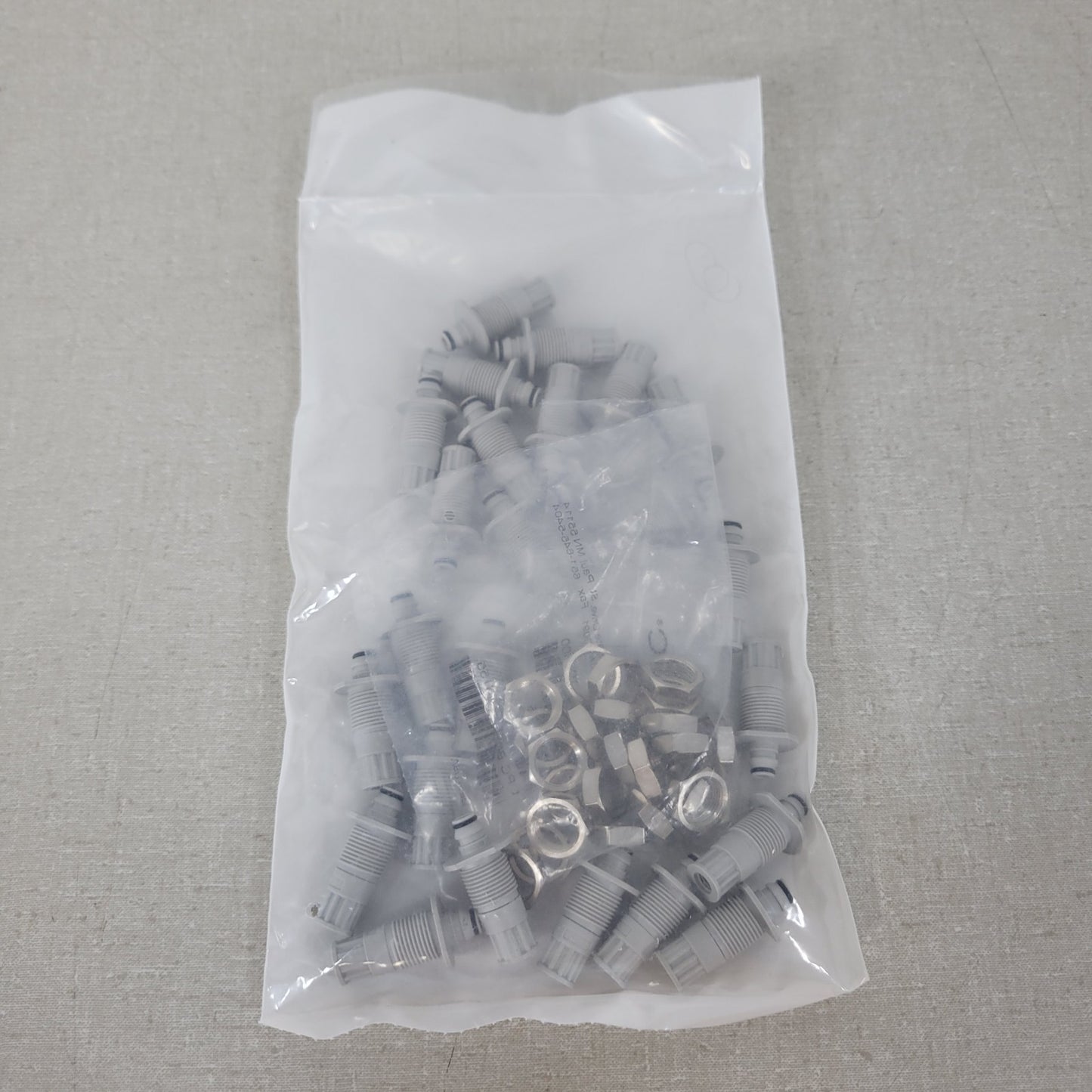 *Lot of 25* CPC NS1D48042812 1/4-28 Flat Bottom Port Valved Panel Mount Coupling