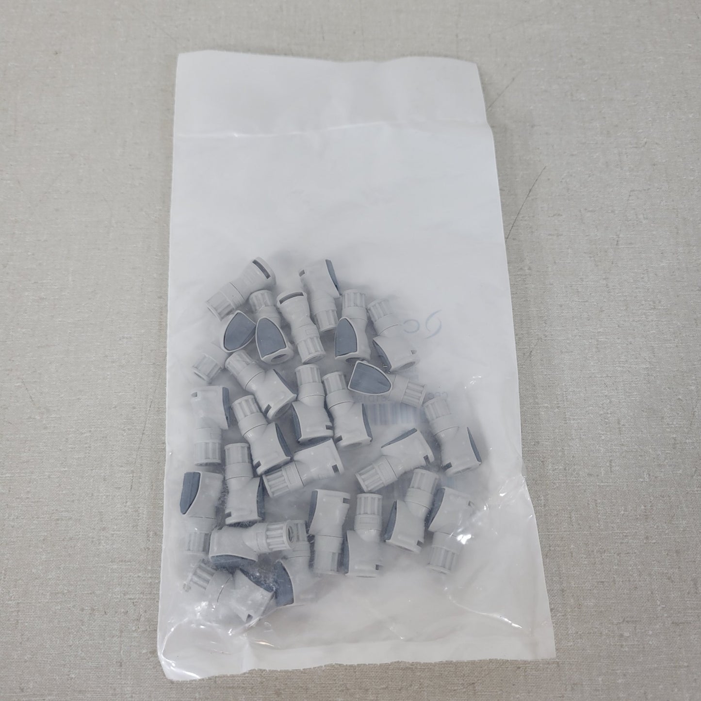 *Lot of 25* CPC NS1D19042812 1/4-28 Flat Bottom Port Valved In-Line Coupling